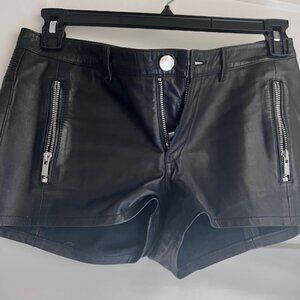 Lamarque Leather shorts in black size 6